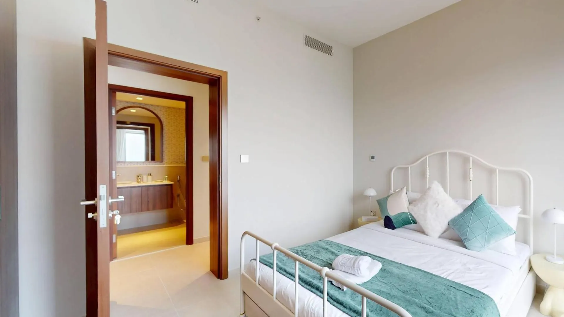 Stylish And Chic 2Br Apartment In Dubai Creek Harbour